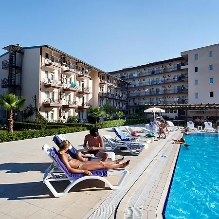 Garden Park Hotell 4*